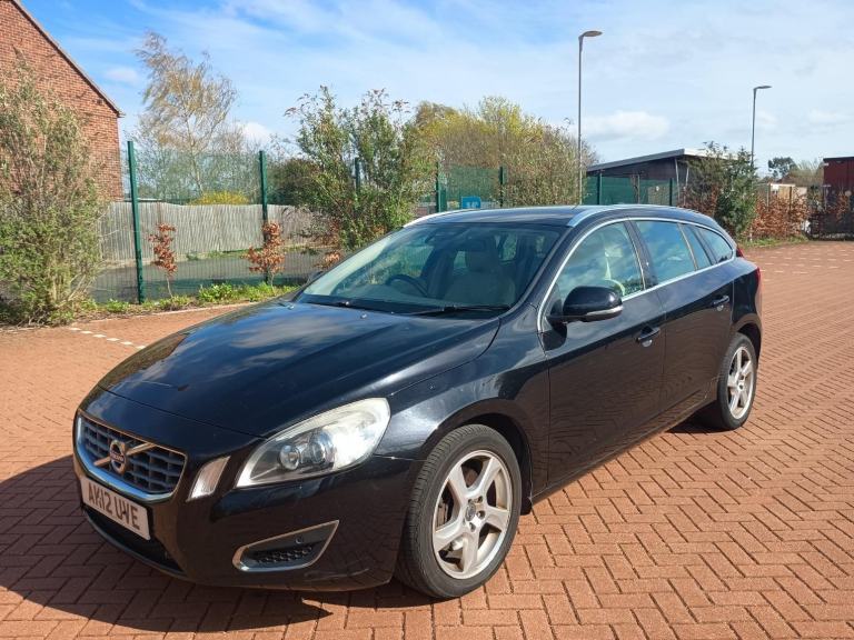 2012 Volvo V60 D5 215] SE Lux 5dr Geartronic ESTATE Diesel Automatic