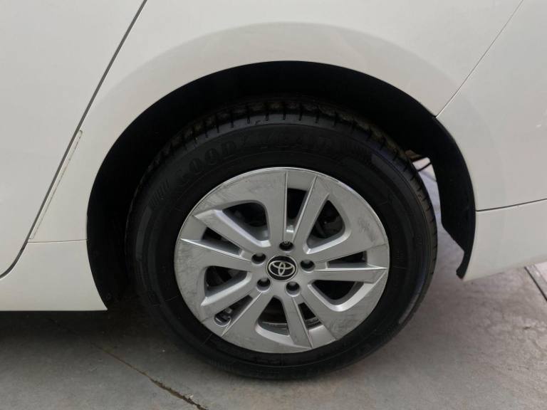 TOYOTA PRIUS 1.8 VVT-h Business Edition CVT Euro 6 (s/s) 5dr 2017