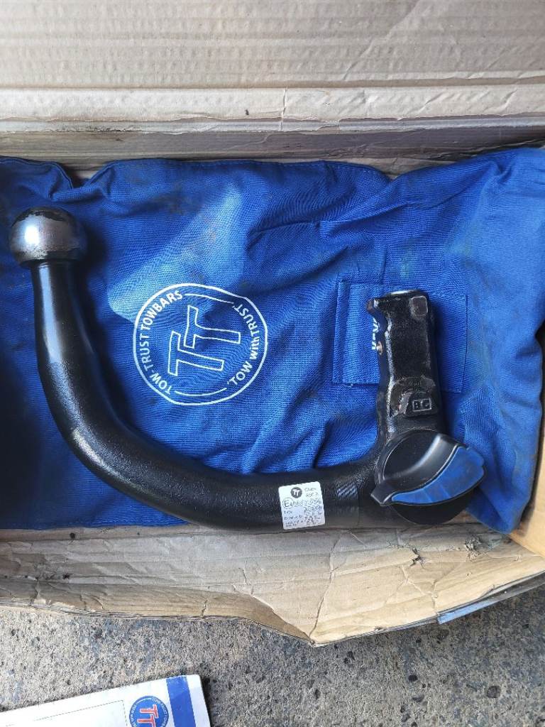 Tow bar arm