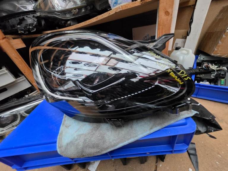 FORD PUMA 2024 MK2 ST LINE DRIVER SIDE RIGHT XENO LED HEAD LIGHT  BREAKING PARTS