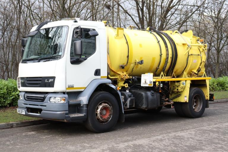 DAF LF55 220 4X2 8,000L WHALE VACUUM TANKER (2012)