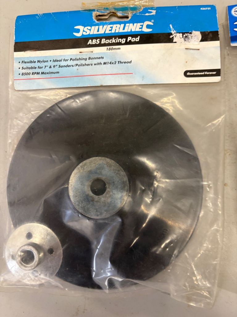 Backing pad and bonnet