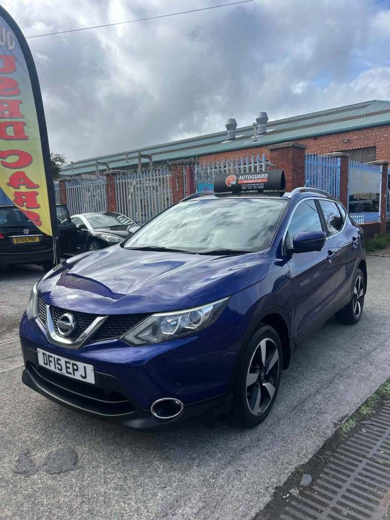2015 Nissan Qashqai 1.6 DiG-T N-Tec+ 5dr- 6 stamps lovely car HATCHBACK Petrol Manual