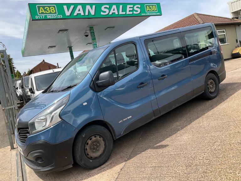 2017 Renault Trafic LL29 BUSINESS ENERGY 1.6 DCI 125 BHP 9 SEAT MINIBUS NO VAT TO PAY MPV Diesel ...
