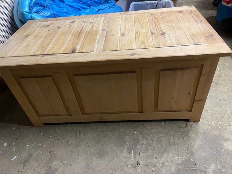 image for Pine Blanket box