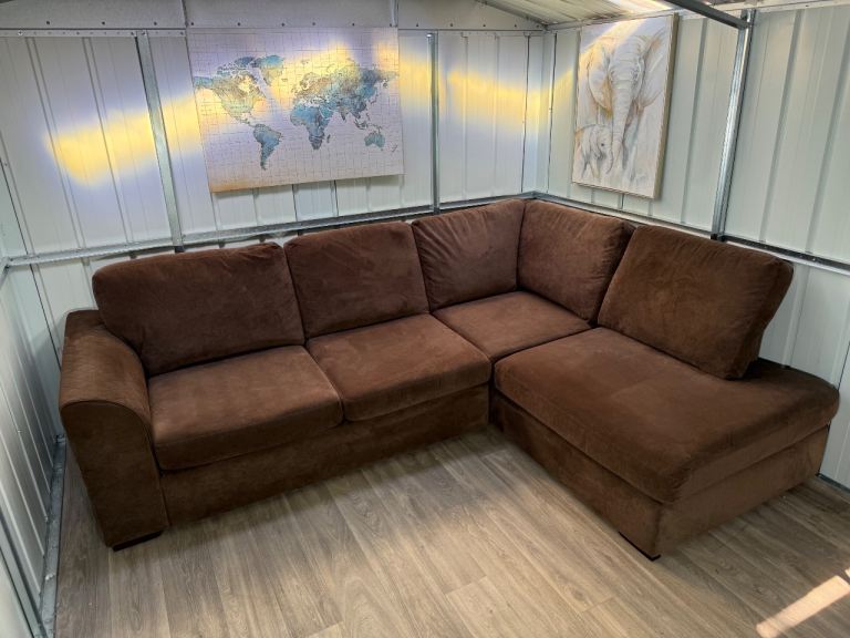 DFS OrkaDFS Orka Brown Corner Sofa (DELIVERY AVAILABLE 🚛)