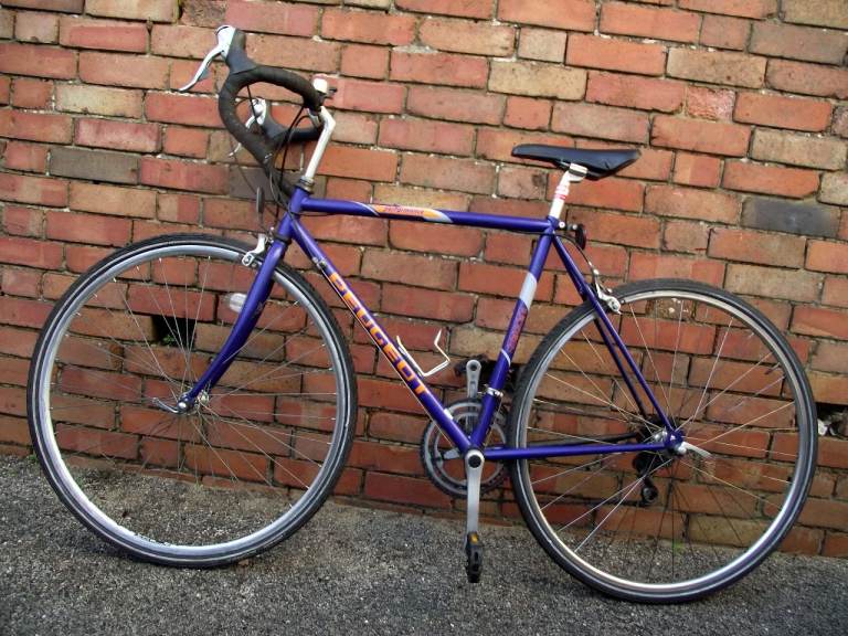PEUGEOT PERFORMANCE RETRO Road Bike FOR SALE.CLEAN CONDITION..(FULLY SERVICED)