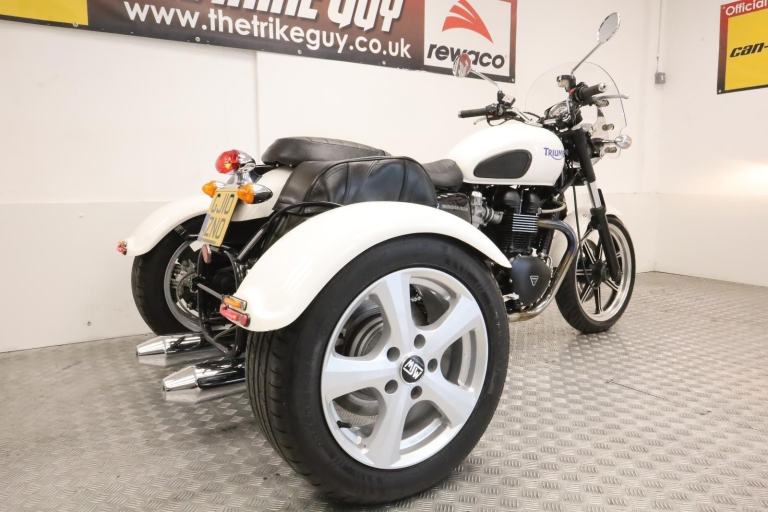 TRIUMPH BONNEVILLE CASARVA IRS TRIKE 