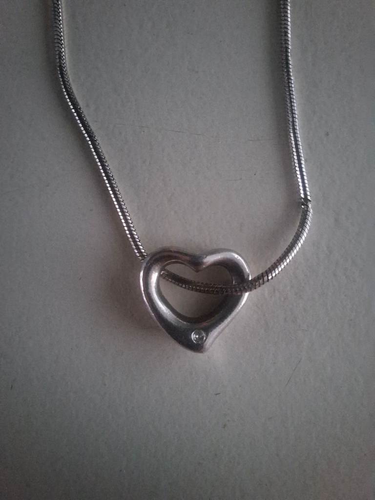 Hot Diamonds sterling silver heart  ❤️ necklace