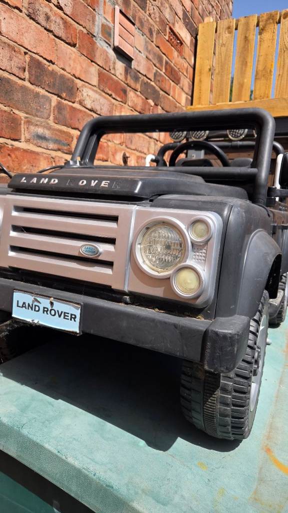 Kids land rover