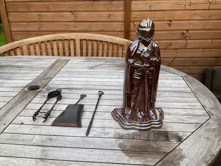 VINTAGE FIRESIDE COMPANION (KNIGHT)