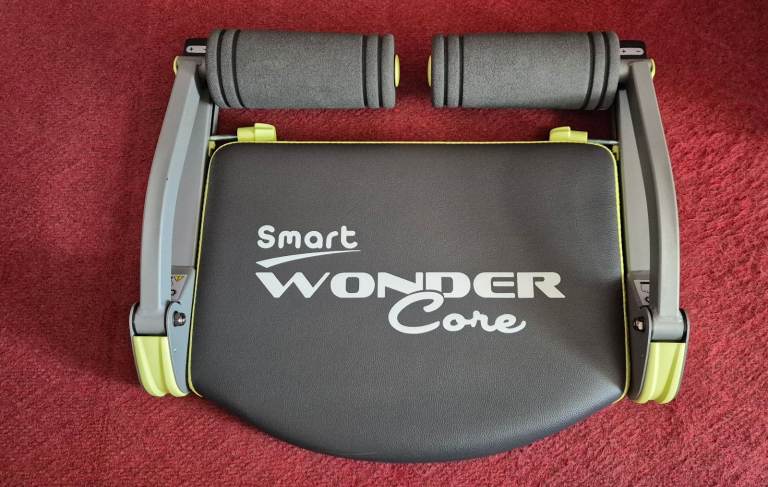 Smart Wonder Core Ab workout and fitness trainer 6 in 1 machine.