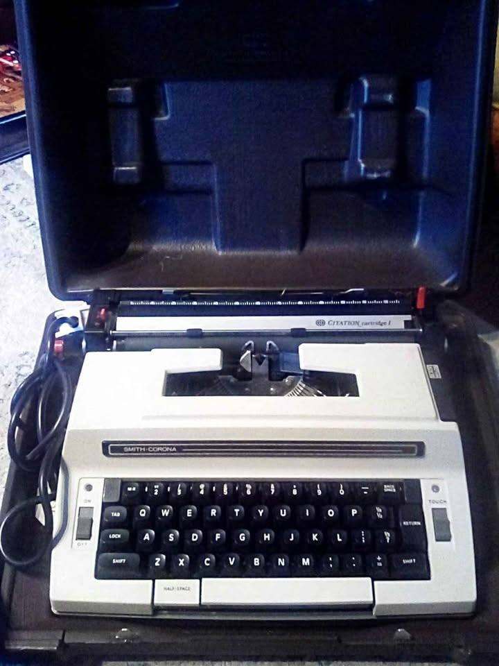 SOLD Vinatge Smith-Corona typewriter with case