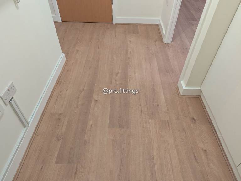 Laminate Fitters | Herringbone | LVT | Supply and Installation 