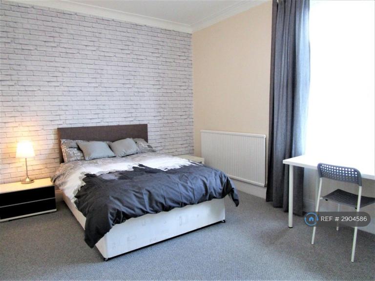 1 bedroom in De Lacy Mount, Leeds, LS5 (#2904586)