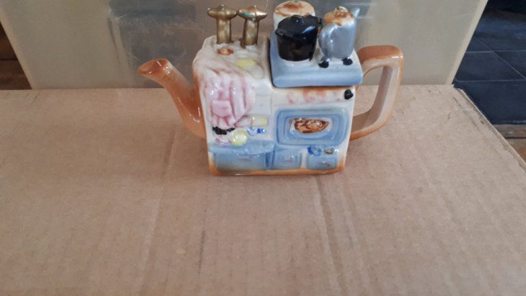 Tiny Teapot Ornament - READ DESCRIPTION