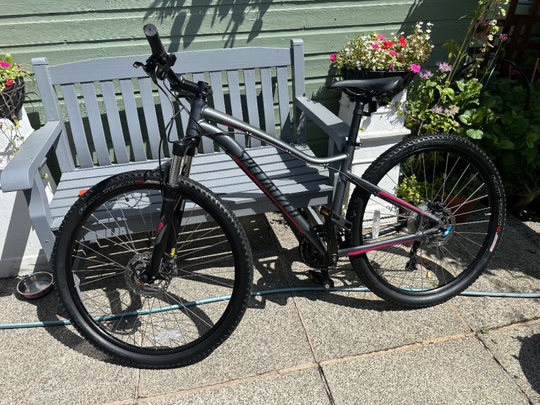 Ladies Specialized Mountain bike 