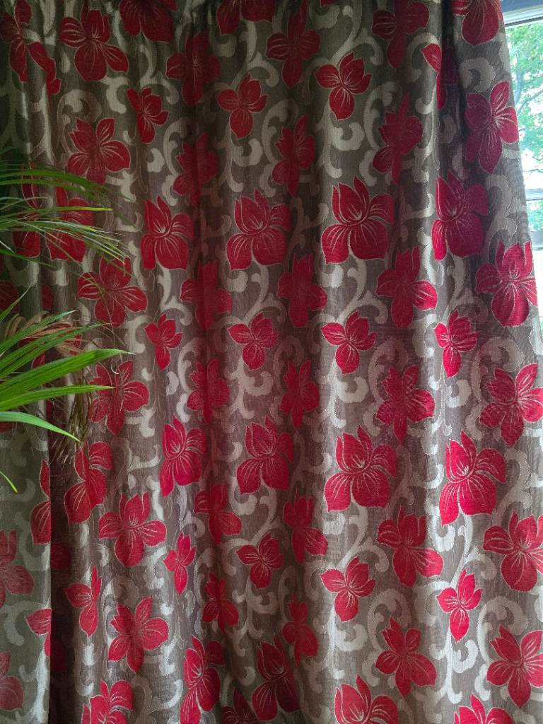 Free Curtains – Good Condition