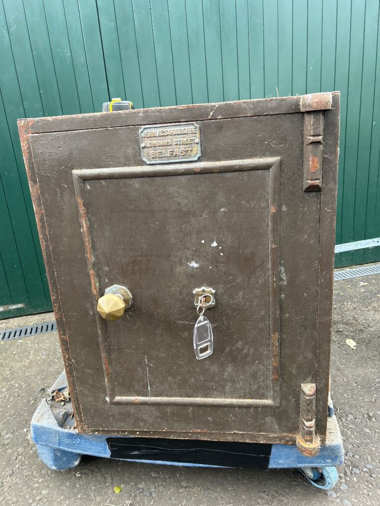 Jennings and Osborne bank safe