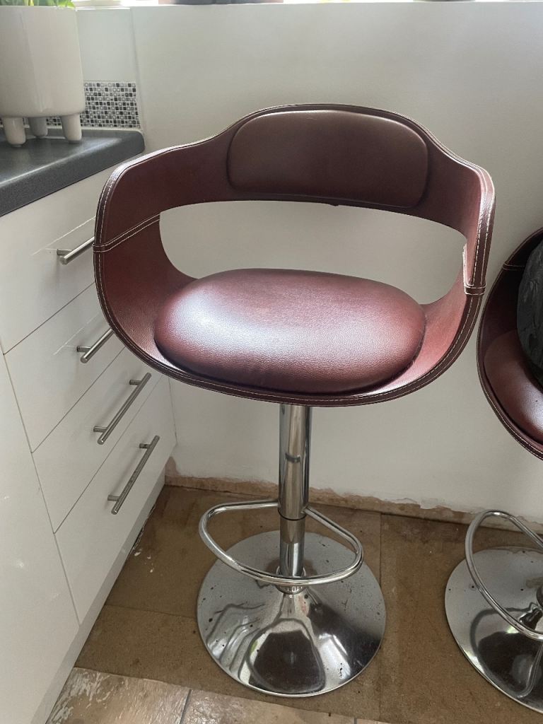 Brown Faux Leather Bar Stool with Chrome Base
