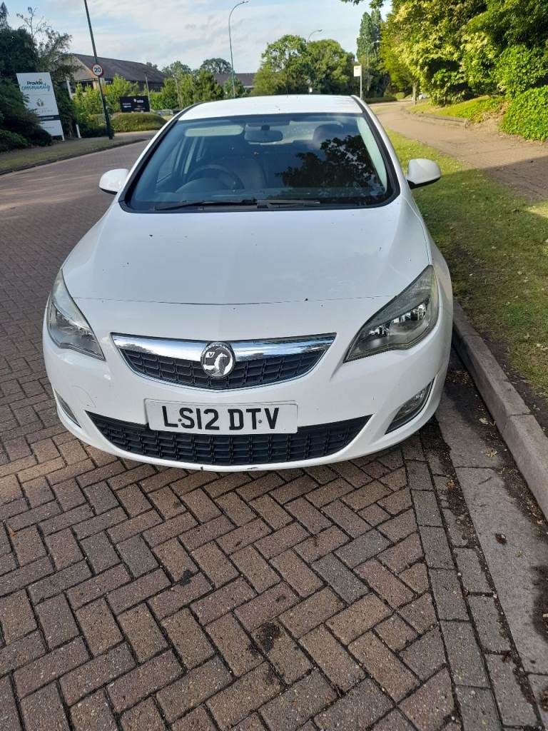 Vauxhall, ASTRA, Hatchback, 2012, Manual, 1398 (cc), 5 doors
