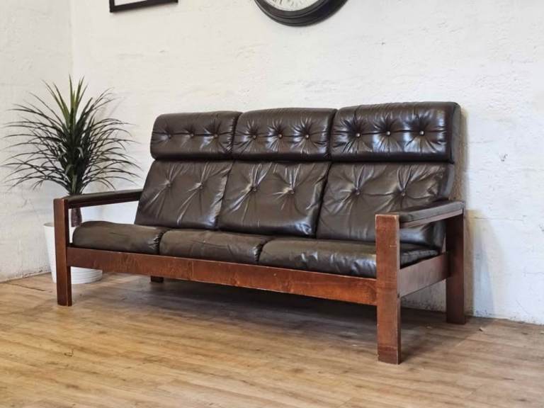 Danish Scandinavian Leather & Teak Sofa couch | Mid Century 🚚 🏴󠁧󠁢󠁳󠁣󠁴󠁿