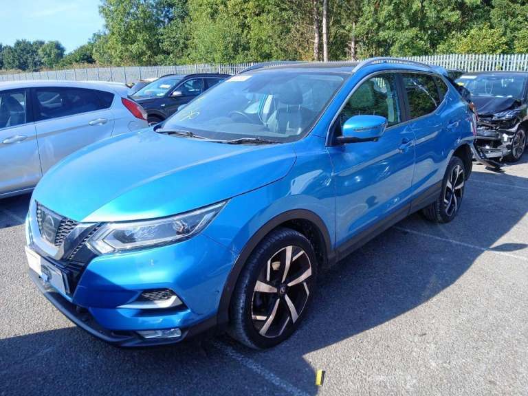 BREAKING NISSAN QASHQAI 1.6 PETROL 2017 STOCK NUMBER BC64