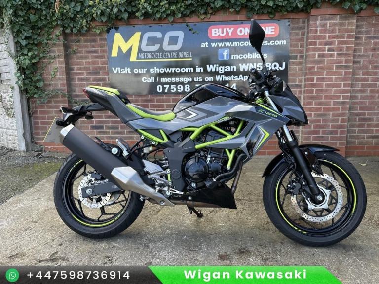 Kawasaki Z125 26reg 1568miles FSH Excellent condition