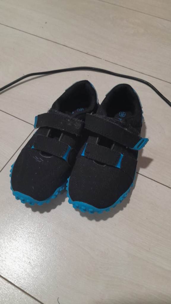 Lonsdale Fulham Kids Black and Blue Trainers 16.5cm / UK C10