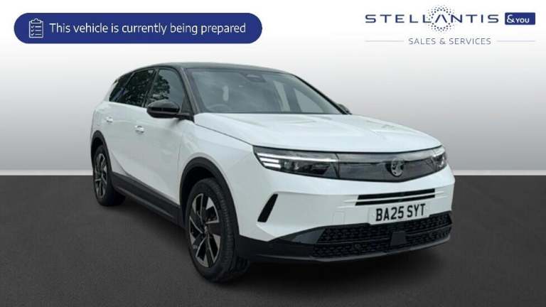 2025 Vauxhall Grandland 1.2 Ultimate SUV 5dr Petrol Hybrid e-DCT Euro 6 (s/s) (145 ps) SUV Hybrid...
