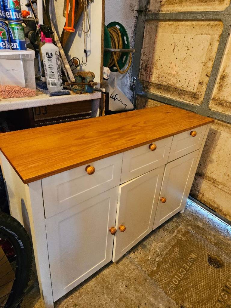 Sideboard 