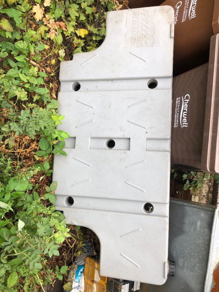 Upright Water Tank 4x4 Land Rover