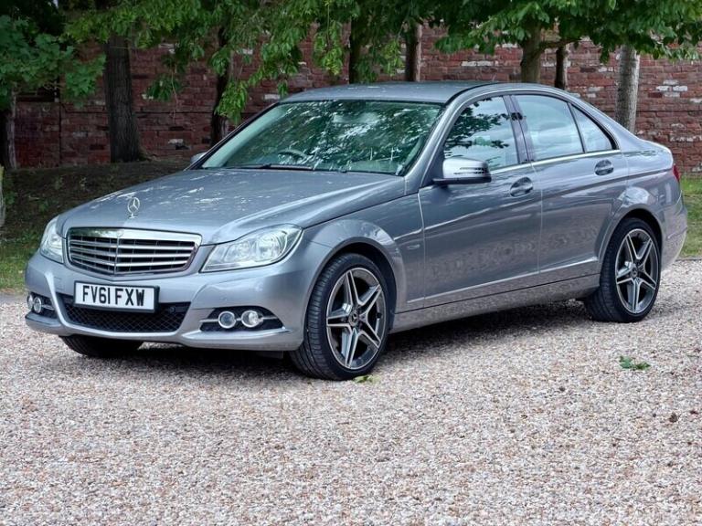 Mercedes-Benz C220 2.1 CDi  Elegance Edition Blueefficiency  Saloon Diesel Manual
