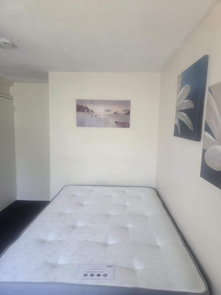 Double room in a quiet area