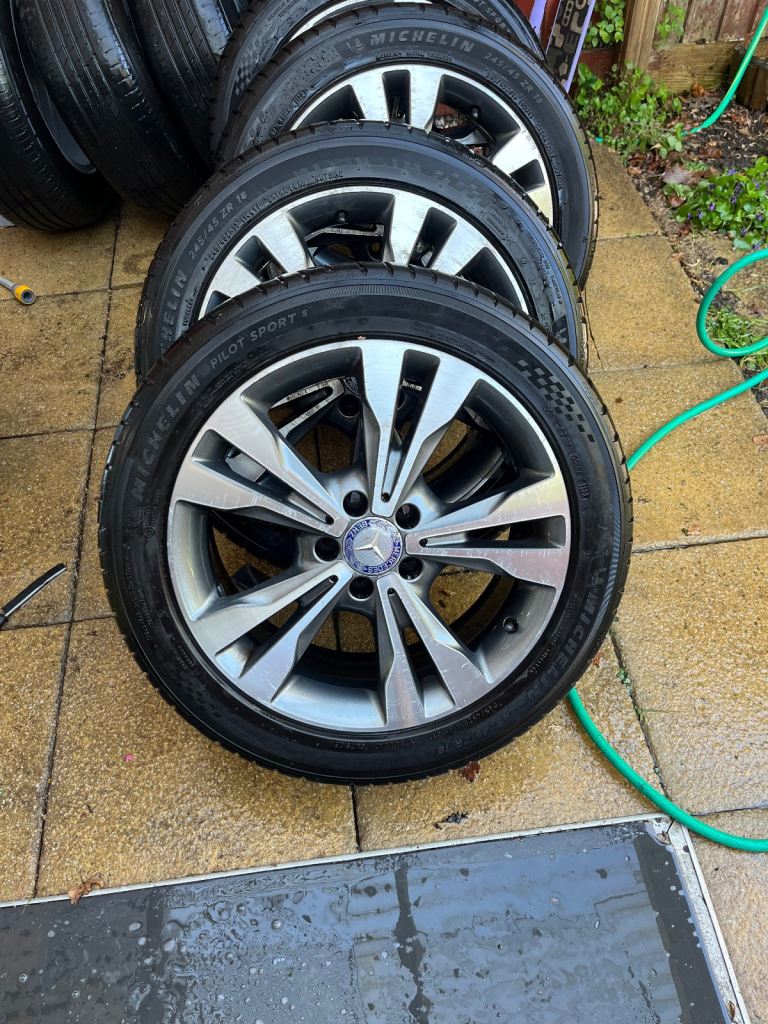 Mercedes V class w447 genuine wheels