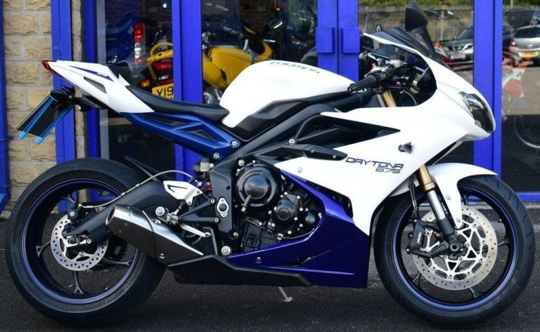 2013 TRIUMPH DAYTONA 675 SUPER SPORTS (127 PS)