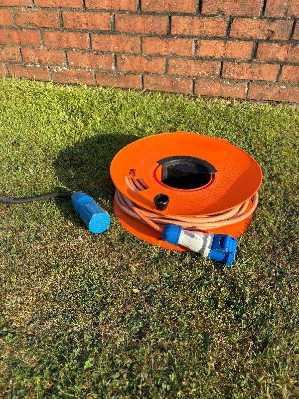 Caravan / camping site mains hook-up lead, 25m + EU 2pin - 3pin adaptor 
