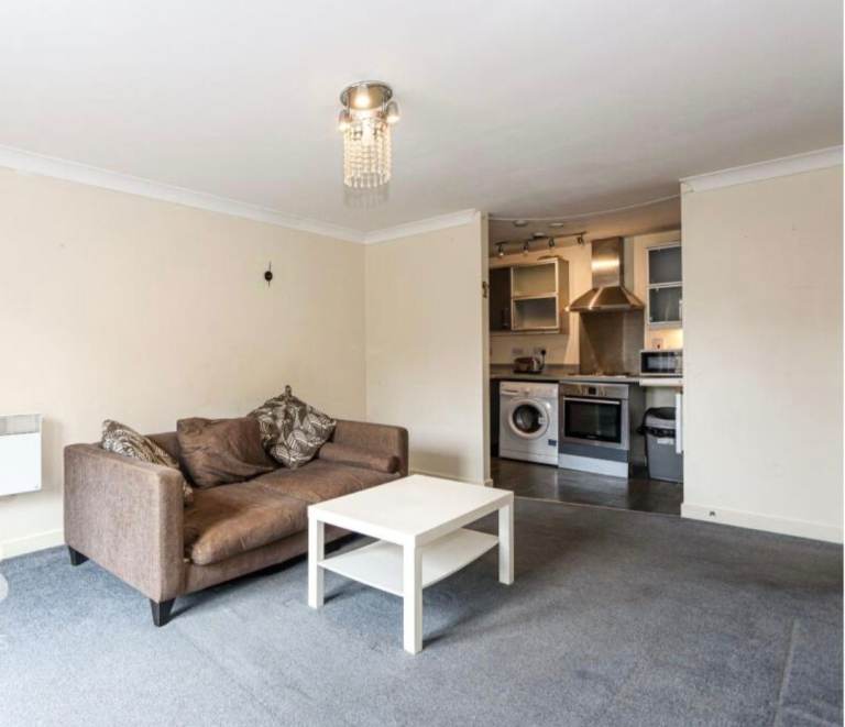1 Bedroom Flat Greenford