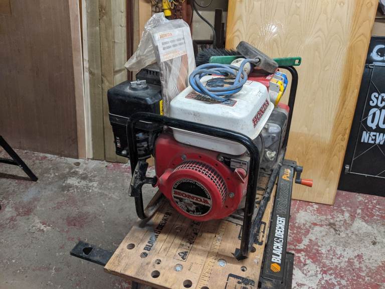 Petrol generator honda