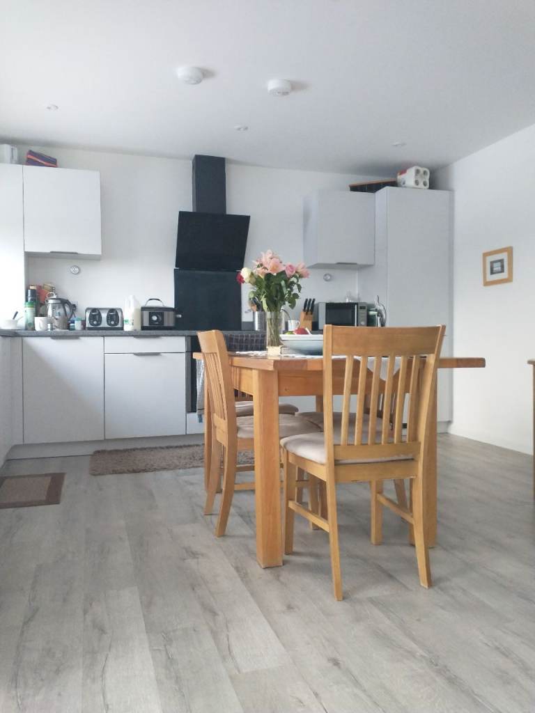 Kitchen extendable table light oak