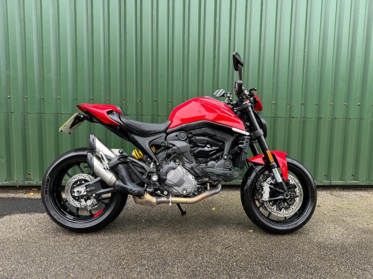 Ducati Monster Plus 937cc Red 2022 Low Chassis and Seat Option 1900 Miles Extras
