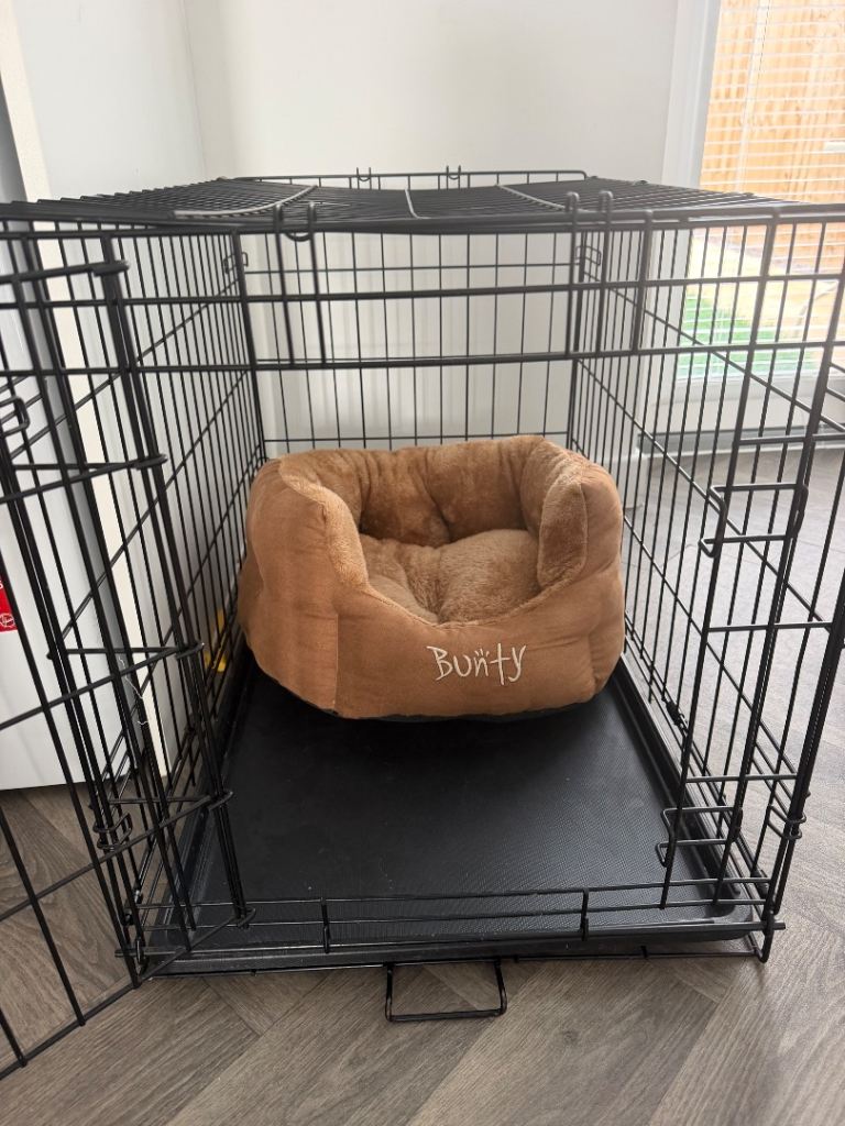 Medium dog crate 