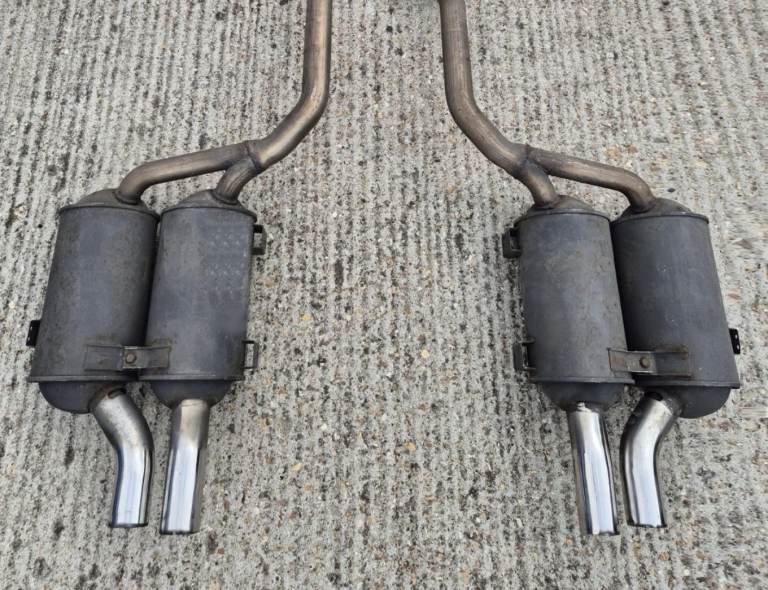 Genuine bmw m5 e39 rear back box exhaust 