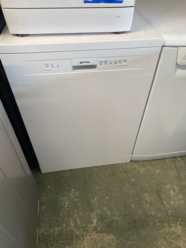 ✅🚚WHITE SMEG FULLY CLEANED LIKE NEW DISHWASHER £160 WITH FREE DELIVERY