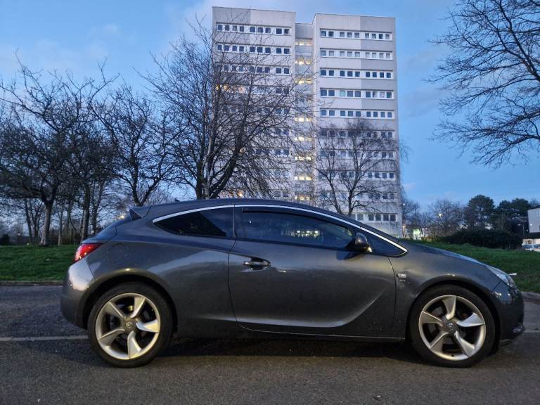 Vauxhall, ASTRA GTC, Hatchback, 2012, Manual, 1364 (cc), 3 doors