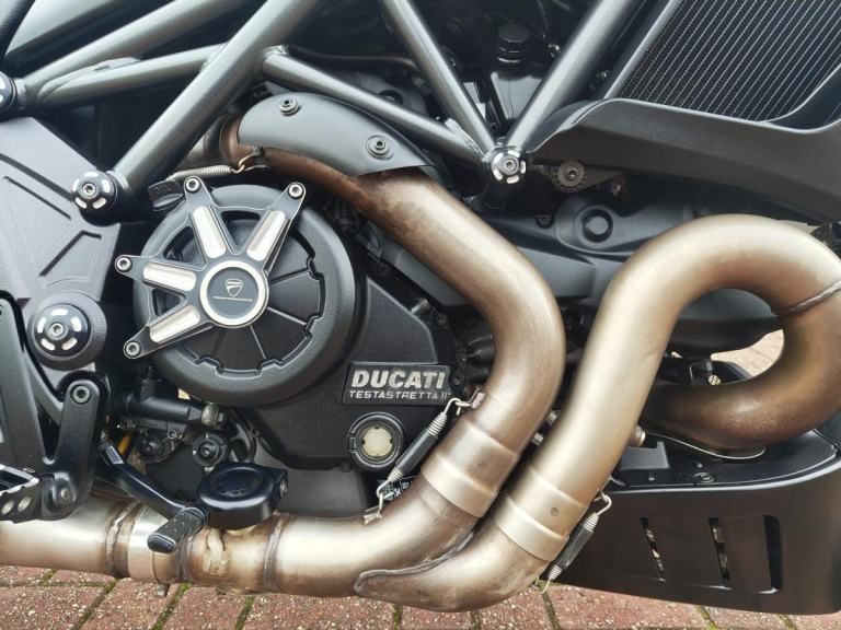 DUCATI DIAVEL 2018 - FULL HISTORY - ENGINE PROTECTION - LOW MILES 