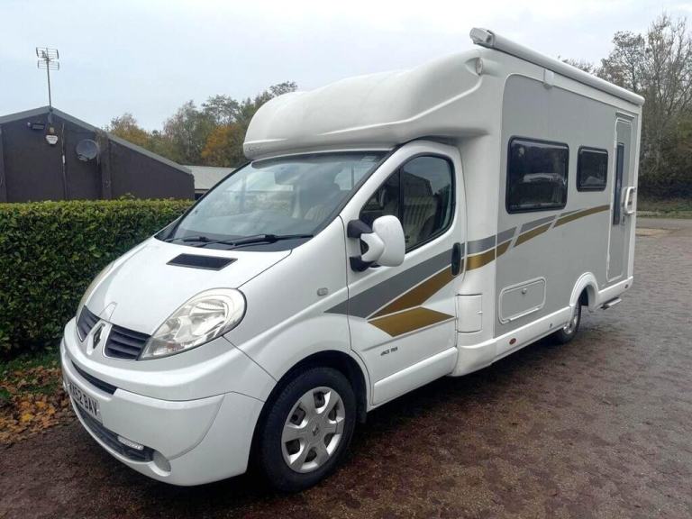 Bentley Amber Compact Motorhome 2012 Renault Trafic 2.0 DCi 6 Speed Only 21K 