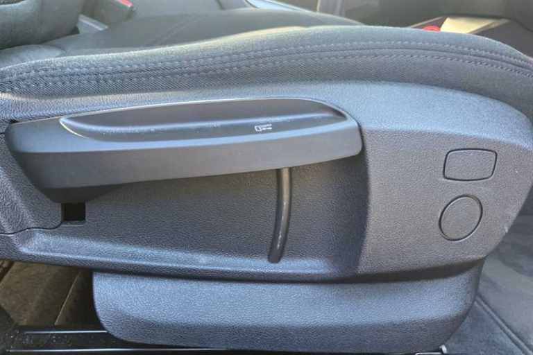 2022 BMW 1 Series 118i [136] SE 5dr [Live Cockpit Professional] HATCHBACK PETROL Manual