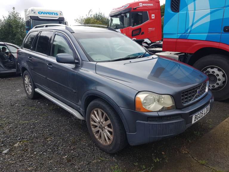 2005 volvo xc90 2.4 d5 executive breaking for spares