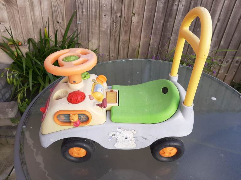 Winnie the Pooh push car 